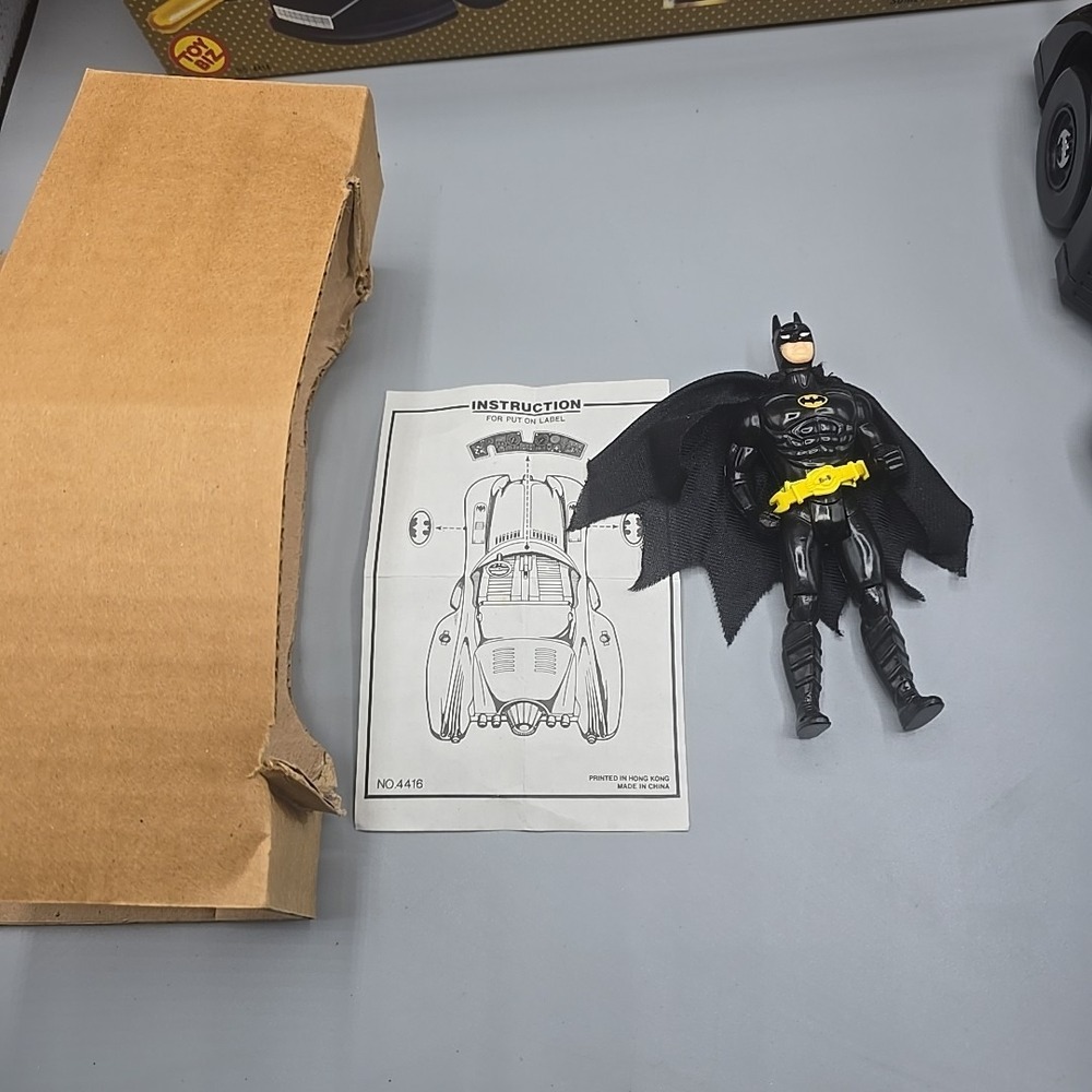 1989 Toy Biz Batman Batmobile w/ Rocket Launcher + Armor Cocoon & Box - Picture 2 of 16